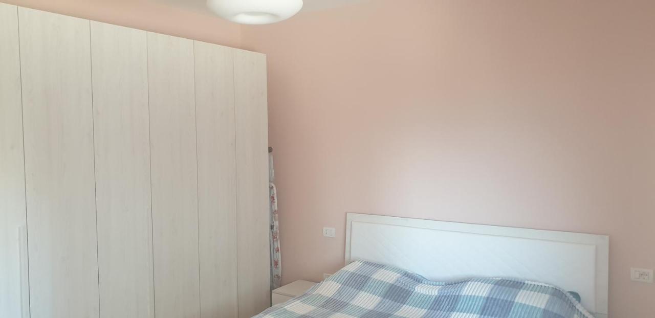 Beach View Apartment, Golem Дуррес Экстерьер фото