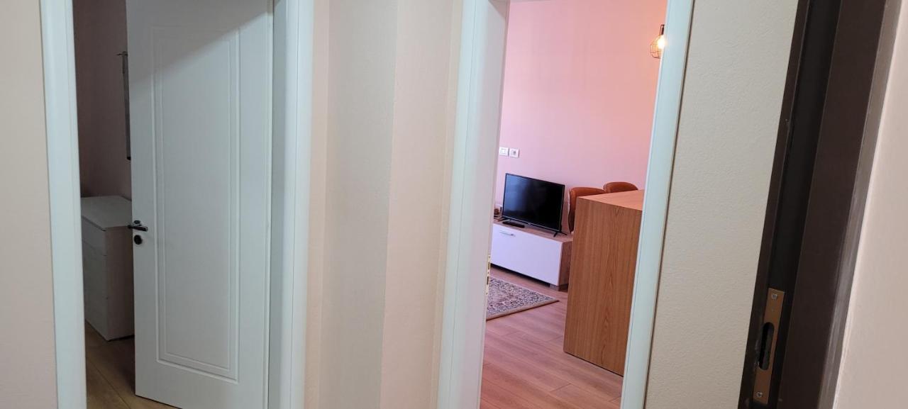 Beach View Apartment, Golem Дуррес Экстерьер фото