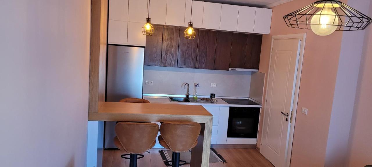 Beach View Apartment, Golem Дуррес Экстерьер фото