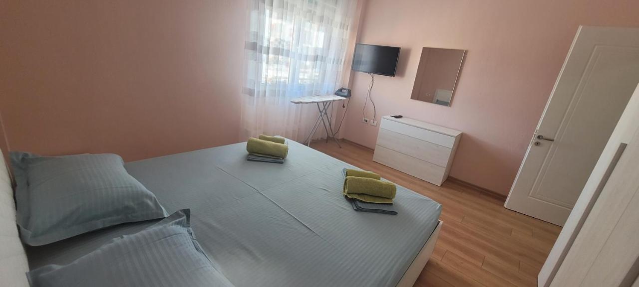 Beach View Apartment, Golem Дуррес Экстерьер фото
