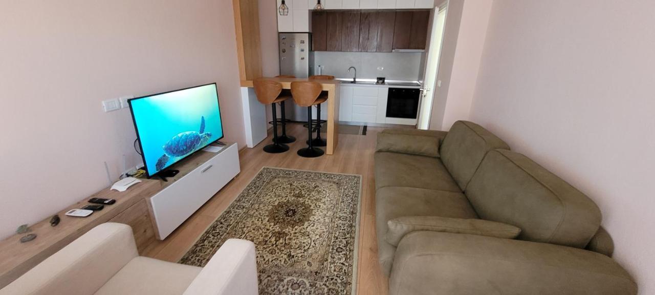 Beach View Apartment, Golem Дуррес Экстерьер фото